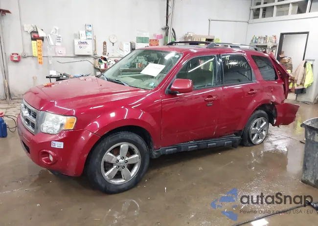 1FMCU9E75BKA85822: 43924645