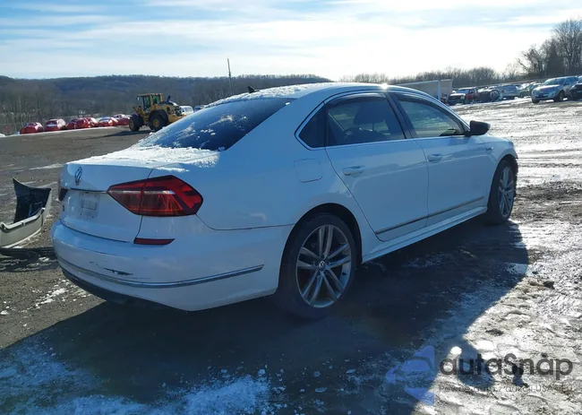 1VWDT7A34HC047100: 43924657