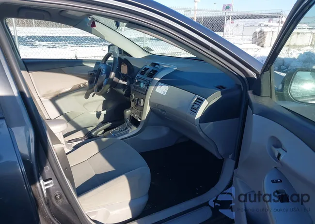 2T1BU4EE3CC782751: 43924751