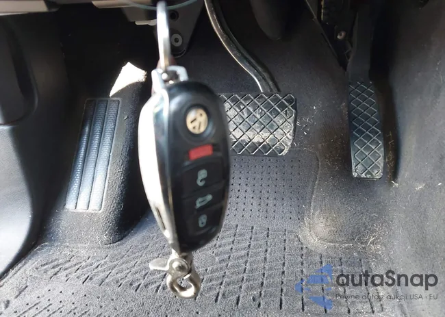 WVGFF9BPXCD005447: 43924754