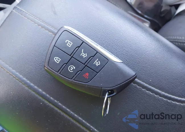 1GNSCRKD0RR130882: 43925782