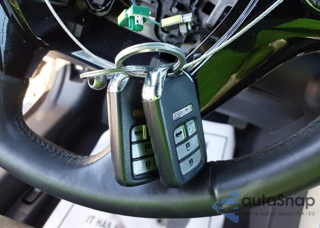 1HGCR2F81HA037528: 43925867