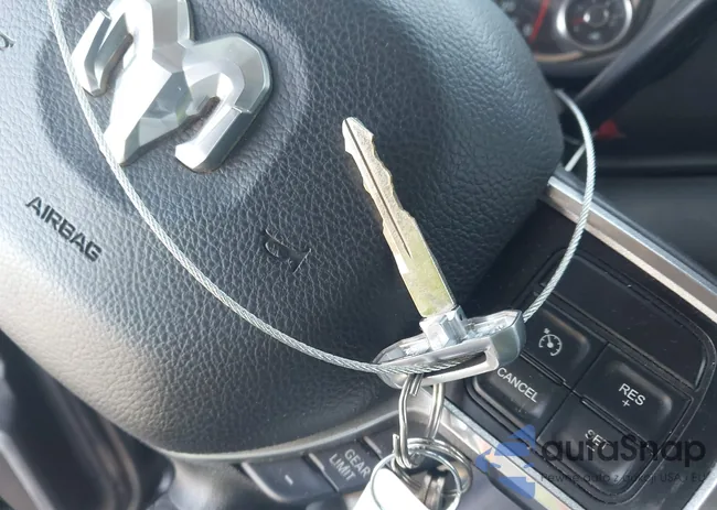 3C6UR5FL0NG325893: 43925876