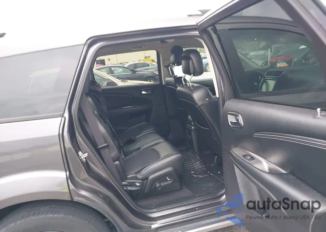 3C4PDCGG3KT716713: 43925882