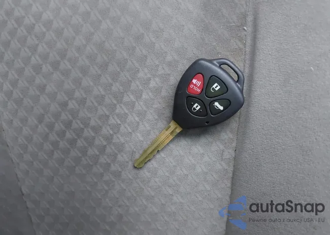 4T1BE46K89U306570: 43925900