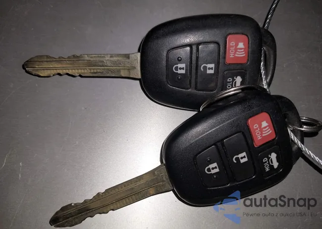 2T1BURHE4HC765375: 43925938