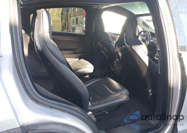 5YJXCBE2XGF017668: 43926022