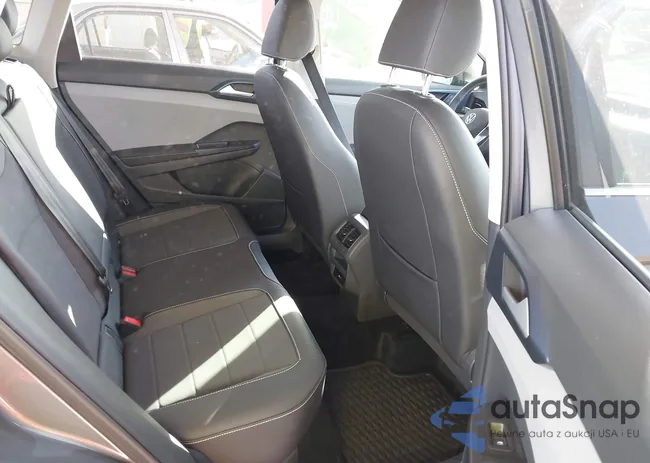 3VVEX7B24RM056107: 43926064