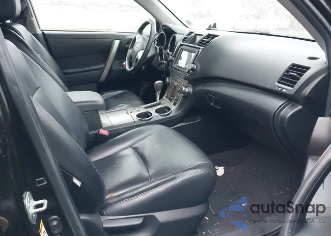 5TDBK3EH3CS145831: 43926097