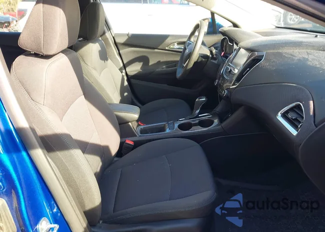 1G1BE5SM8H7110555: 43926130