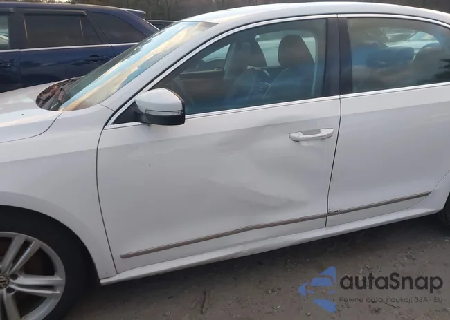 1VWCN7A30DC042427: 43926143