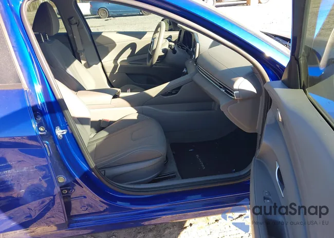 KMHLM4AJXPU079806: 43926272