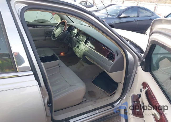 2LNBL8CVXAX750378: 43926282