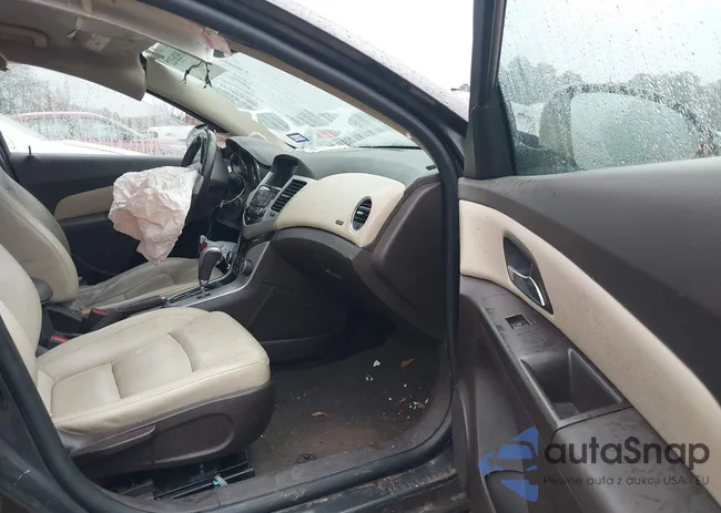 1G1PE5SB1E7372255: 43926322