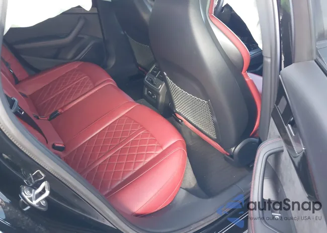 WAUB4AF4XMA064797: 43925562