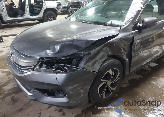 1HGCR2F37GA086848: 43925606