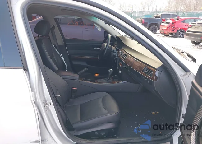 WBAPK7C53BA463799: 43925623