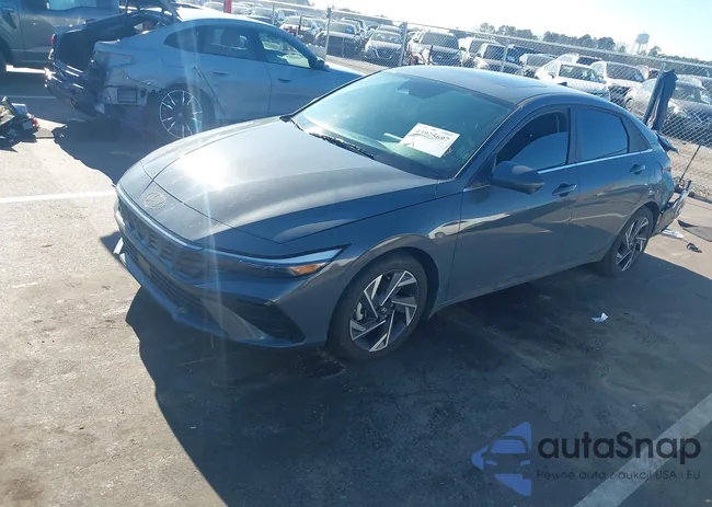 KMHLP4DG2RU818418: 43925697