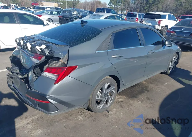 KMHLP4DG2RU818418: 43925697