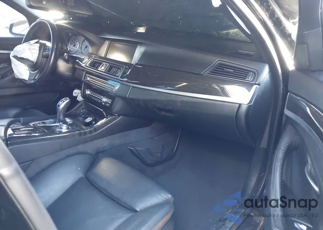 WBAFR7C52CC808690: 43925714