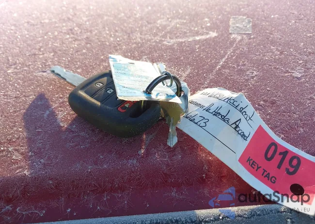 1HGCR2F52GA236673: 43925721