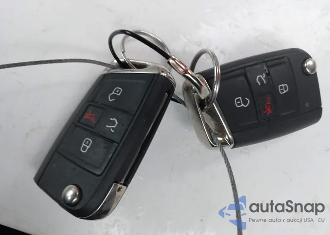 3VV3B7AX5KM180461: 43926796