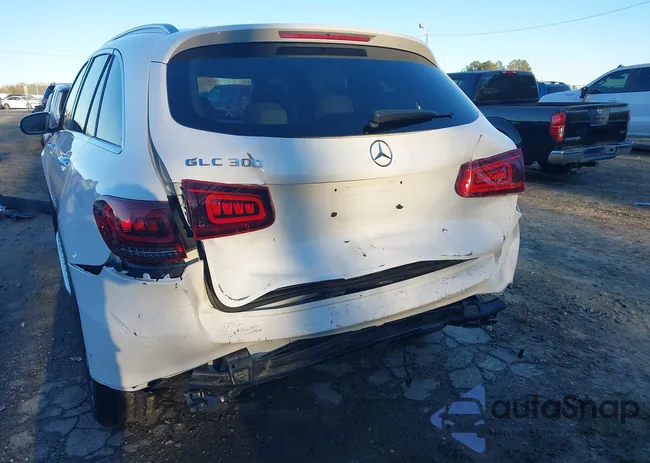 W1N0G8DB3MF916852: 43926897