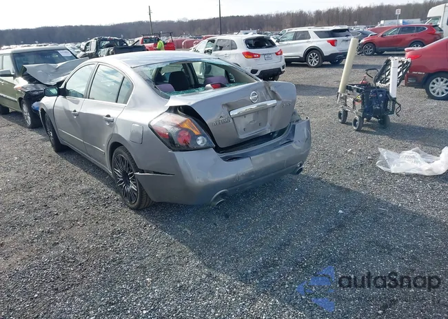 1N4AL21E89C116484: 43927137