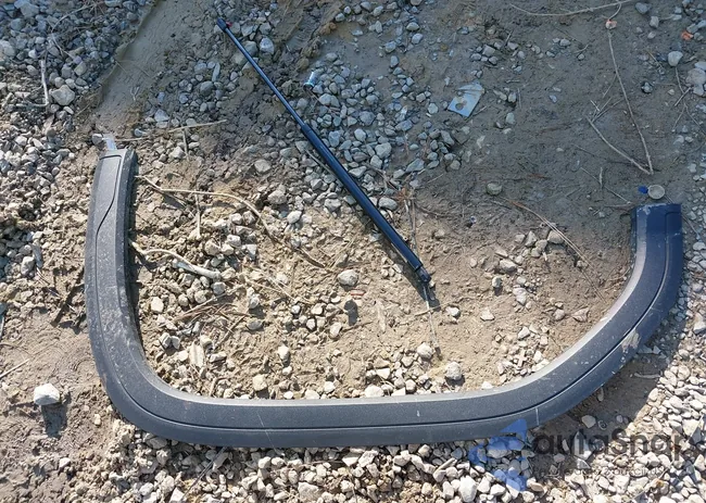 3GTUUDED6RG281979: 43927147