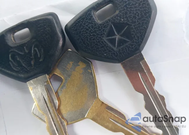 3B7HF12Z2WM236237: 43927154