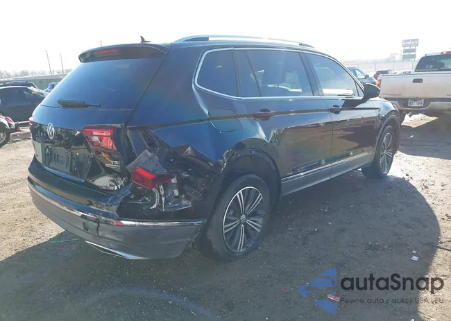 3VV2B7AX8JM010475: 43927176