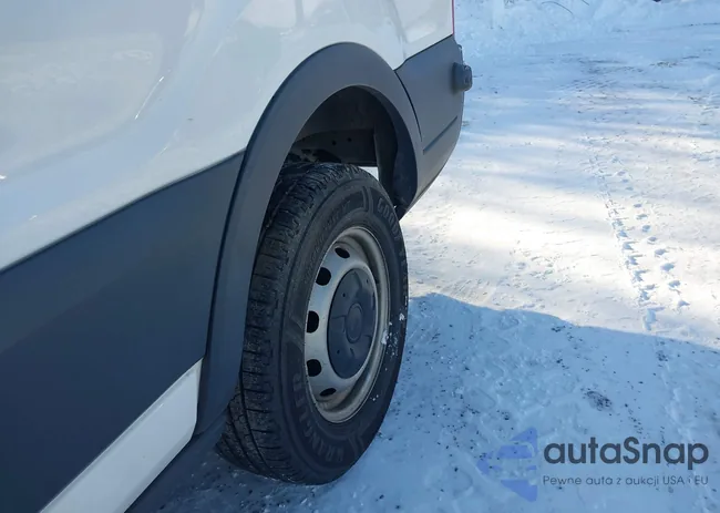 1FTYR2CM7JKA16415: 43927191