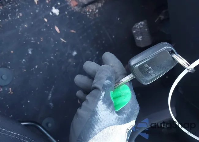 KL8CB6SA2HC732925: 43927220