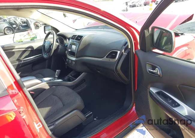 3C4PDCBB0GT177986: 43927328