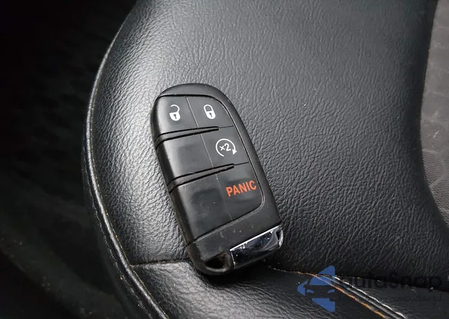 3C4NJCBB9JT108611: 43927341