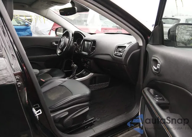 3C4NJCBB9JT108611: 43927341