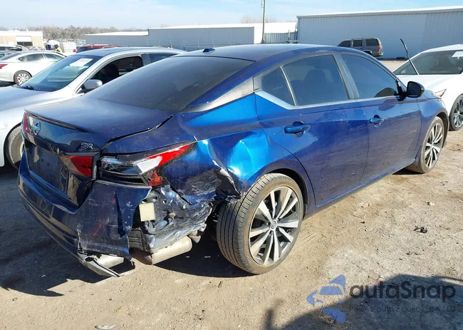 1N4BL4CV6LC143834: 43926492