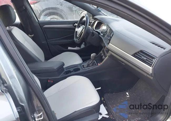 3VWC57BU1MM022239: 43926551