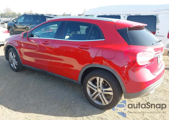 WDCTG4GB4FJ072128: 43926580