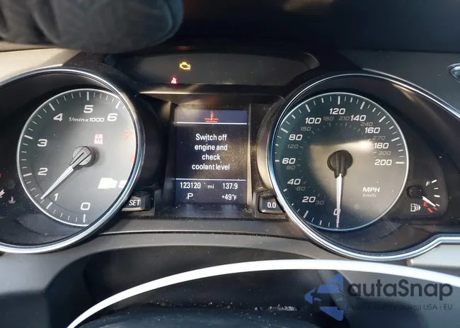 WAUVVAFR2AA035599: 43927780