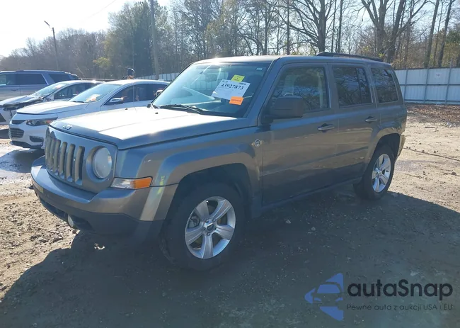 1C4NJRBB9CD584286: 43927873