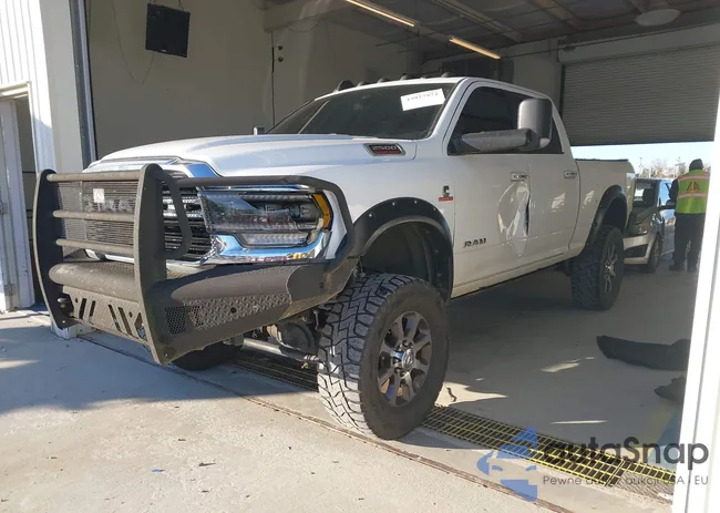 3C6UR5DL2KG529836: 43927972