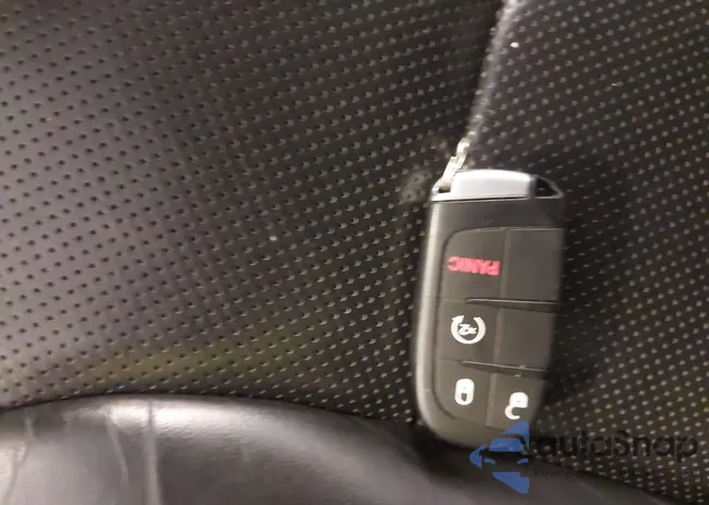 3C4PDCEG2HT682985: 43927997