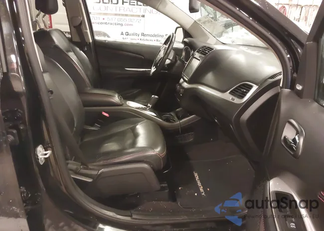 3C4PDCEG2HT682985: 43927997