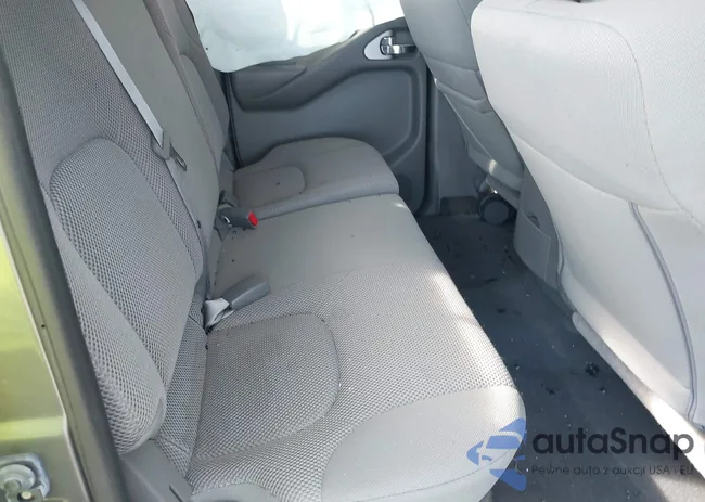 1N6AD0ER2KN880203: 43928010