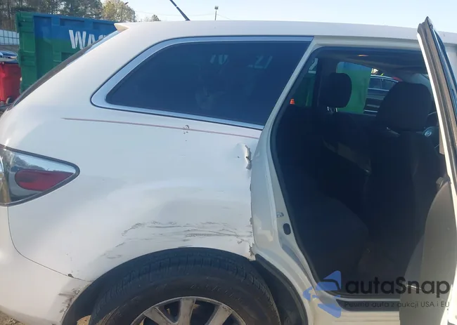 JM3ER29L780183968: 43928011