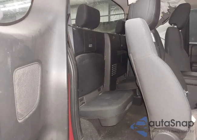 1N6ED1CL7NN647752: 43928025