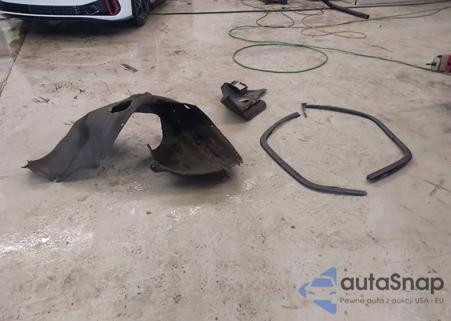 3VW2T7BU2PM026841: 43928073