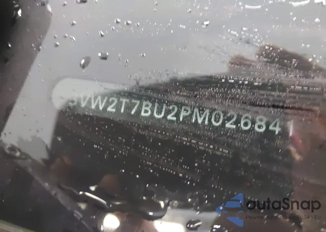 3VW2T7BU2PM026841: 43928073