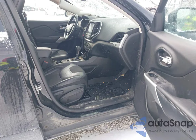 1C4PJMLXXJD531051: 43928173